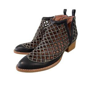 Jeffrey Campbell Taggart Ankle Bootie Size 7.5 Black Leather Almond Toe Boho
